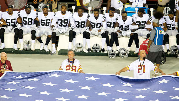 nfl-restaurant-ban-nfl-protests.jpg